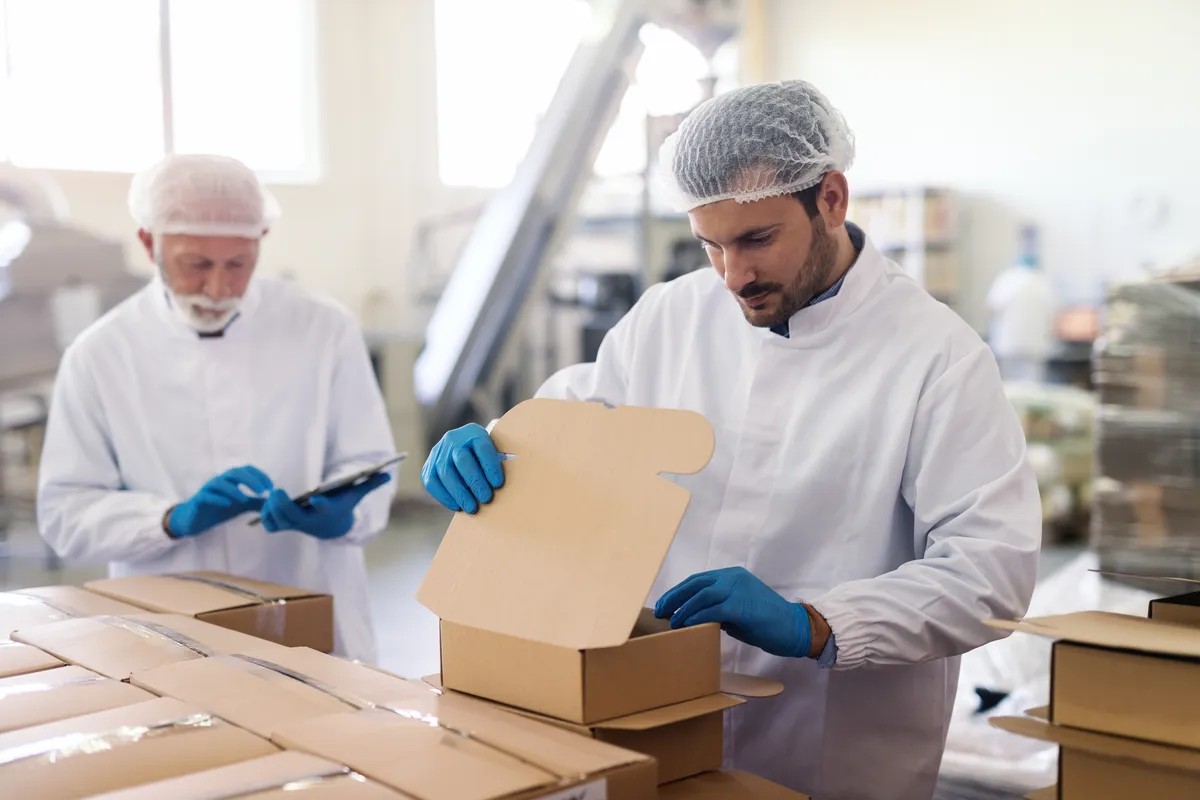 Reempaque y empaque manual personalizado de productos - COEMPAQ